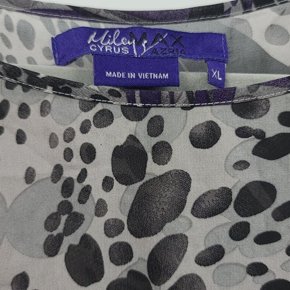 Miley Cyrus max Azria batwing blouse. Size xl - Picture 3 of 4